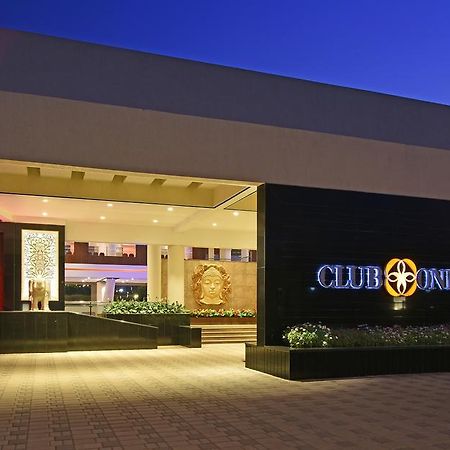 فندق Club One Manor المظهر الخارجي الصورة