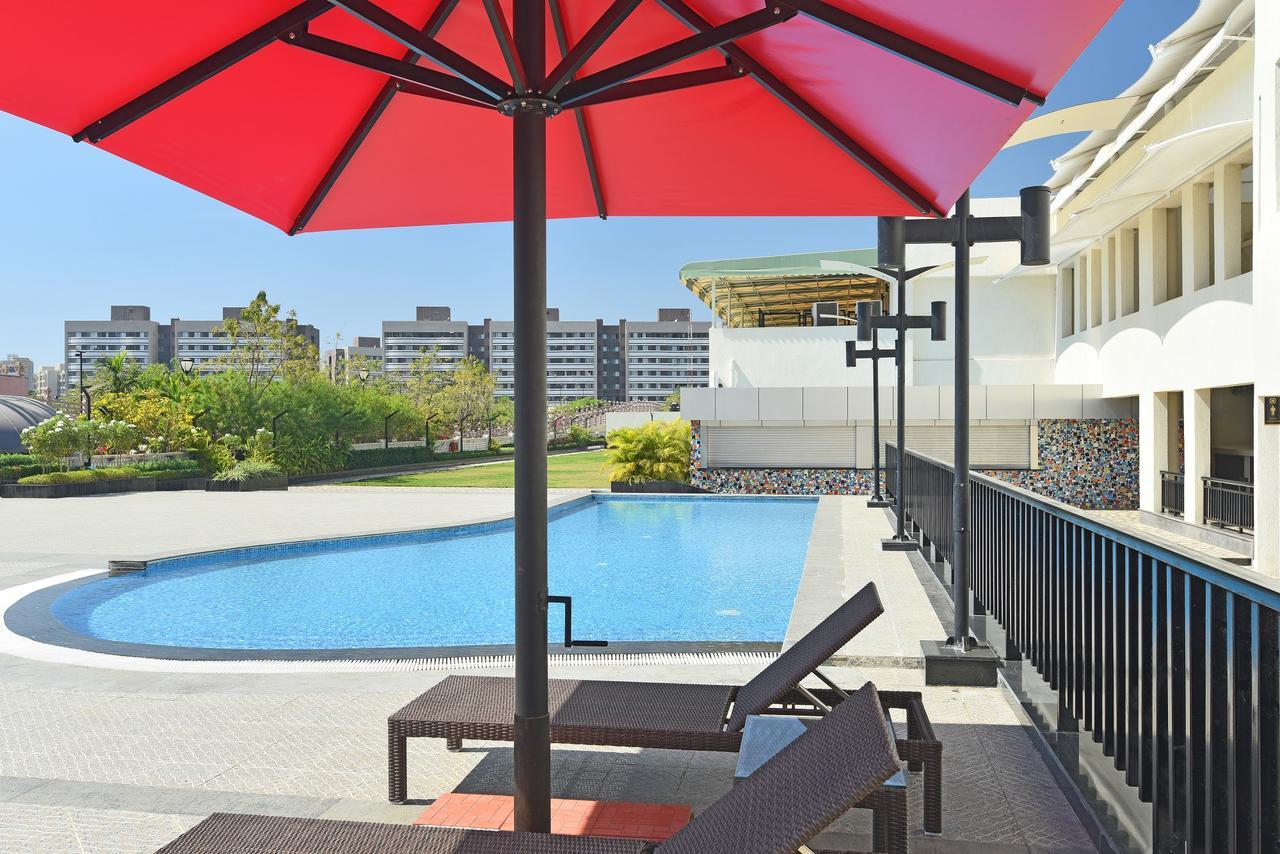 فندق Club One Manor المظهر الخارجي الصورة